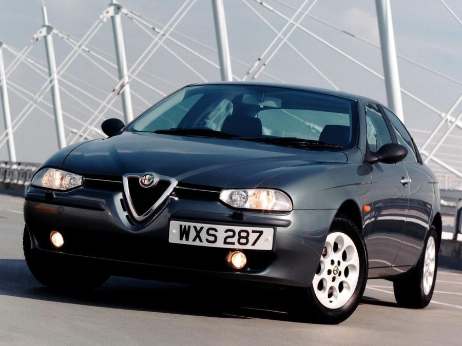  Alfa Romeo 156 (932A) 1997 года  (UK) (фото 8 из 14)